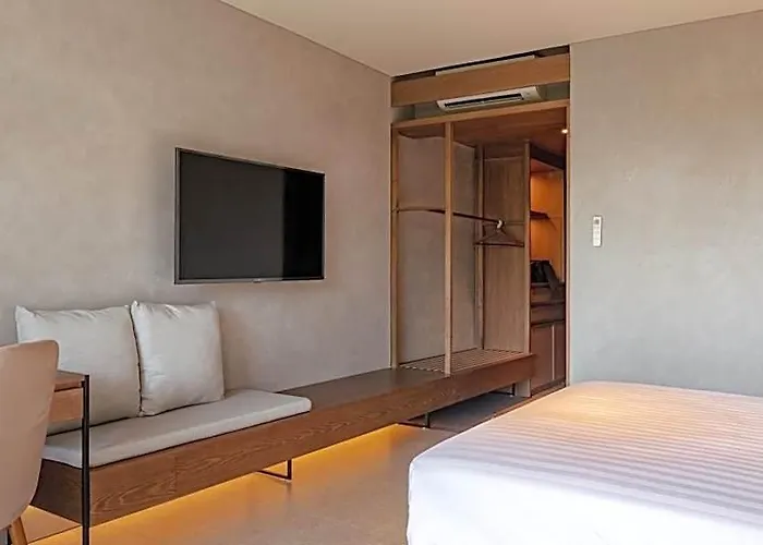 The Akasha 4*