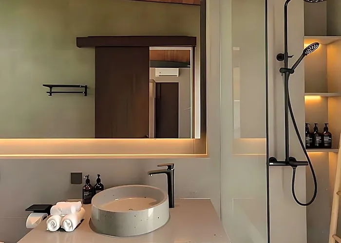 The Akasha Resort 4*